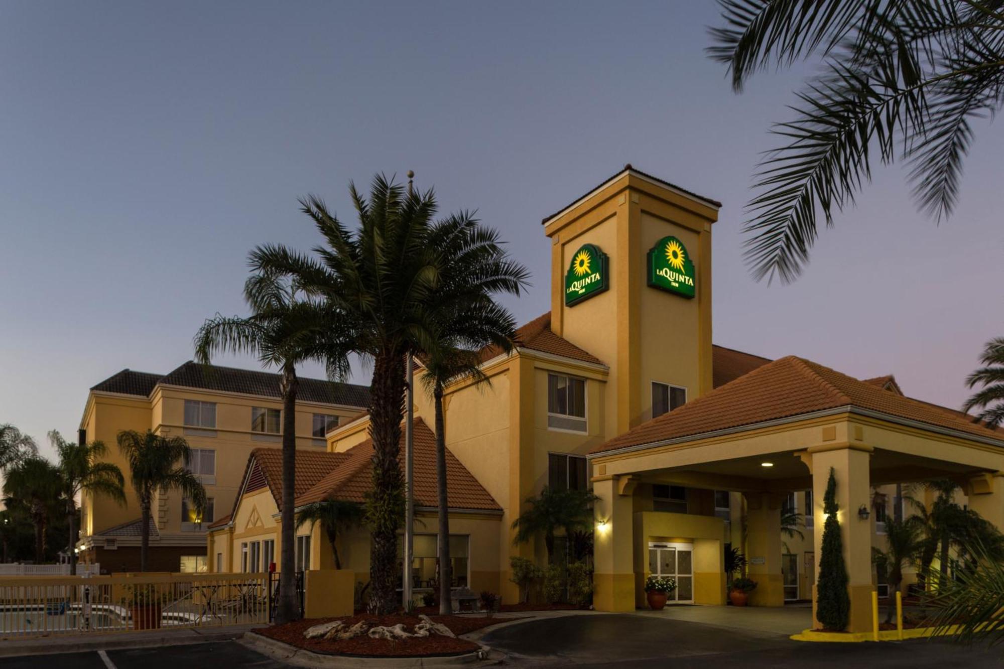 La Quinta By Wyndham Orlando Universal Area - Free Shuttle To Universal Exterior foto