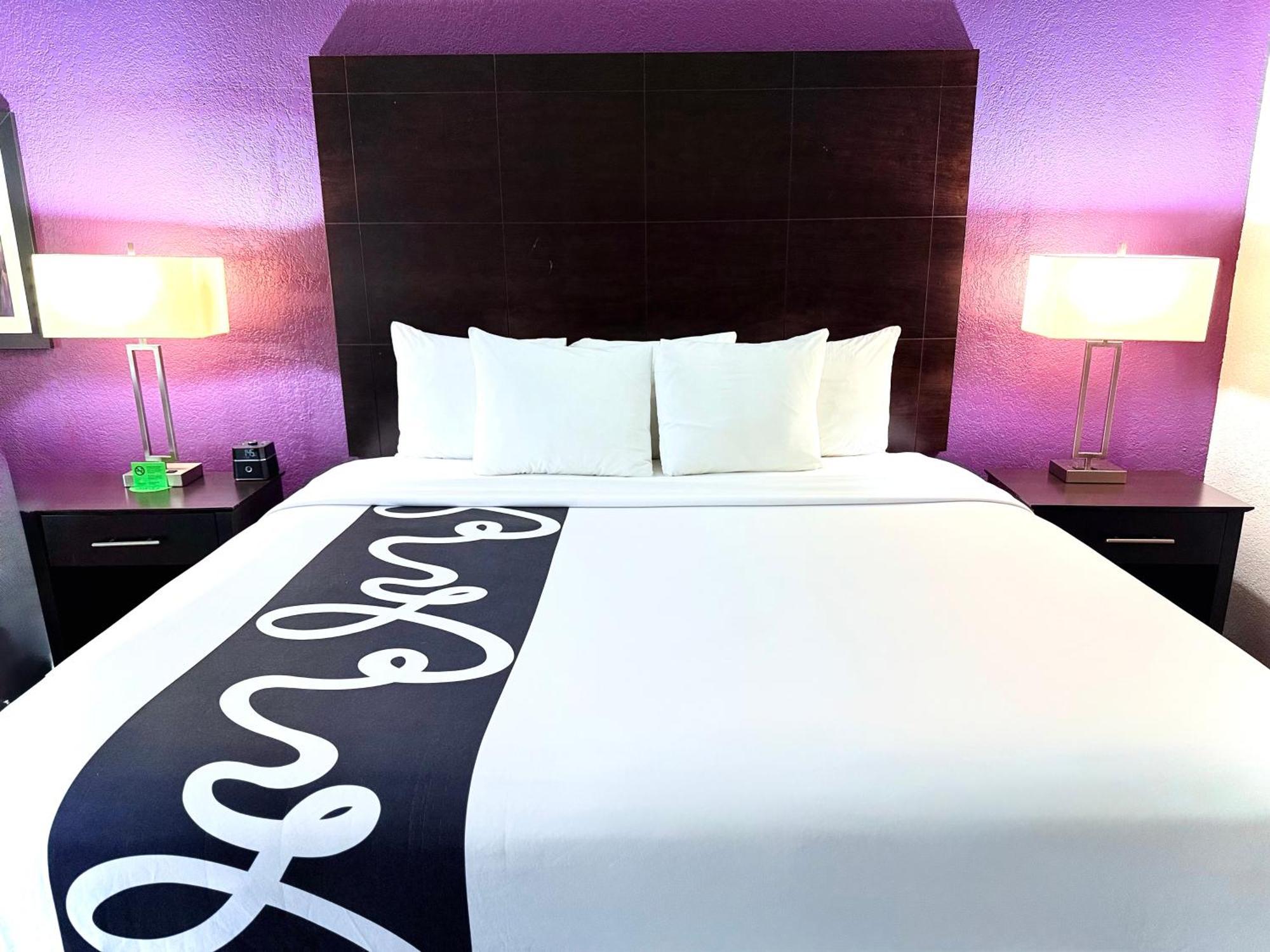 La Quinta By Wyndham Orlando Universal Area - Free Shuttle To Universal Exterior foto