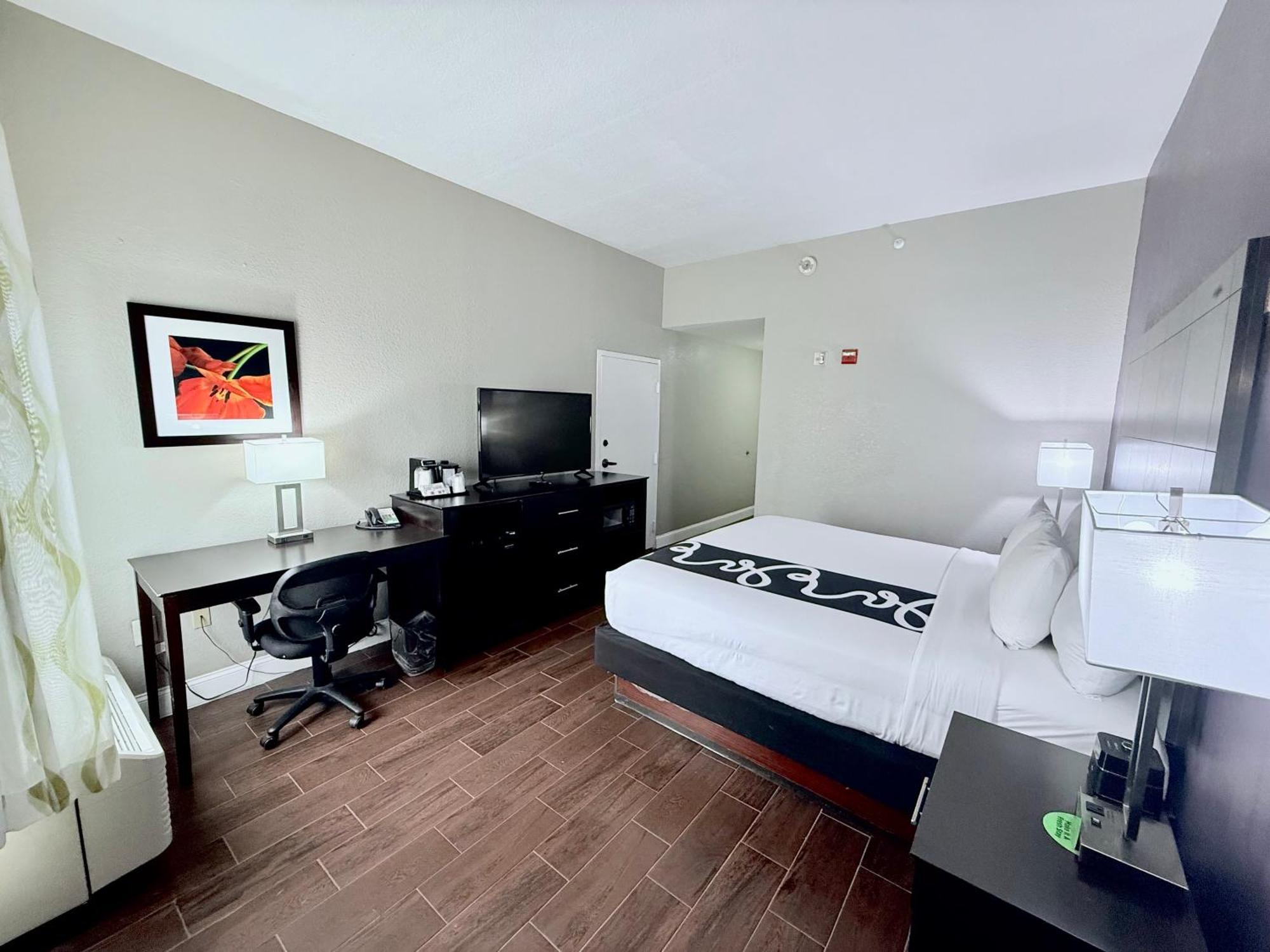 La Quinta By Wyndham Orlando Universal Area - Free Shuttle To Universal Exterior foto