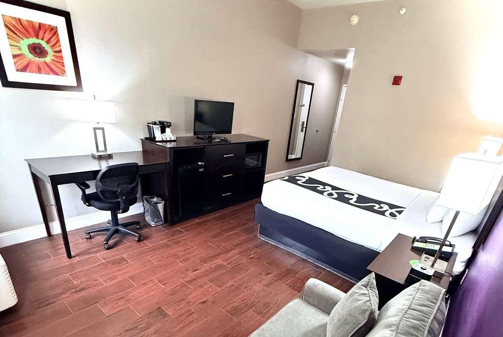 La Quinta By Wyndham Orlando Universal Area - Free Shuttle To Universal Quarto foto